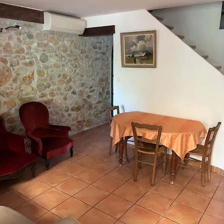 Ferienhaus Mas De La Morvenede *