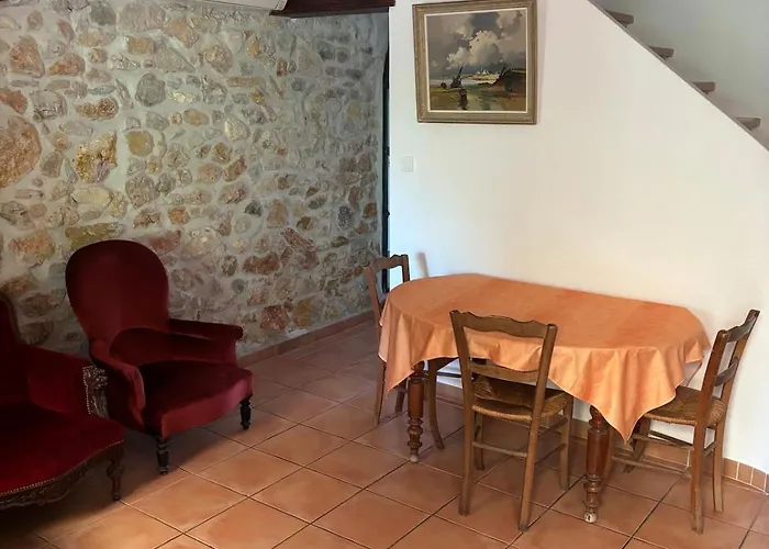 Ferienhaus Mas De La Morvenede *
